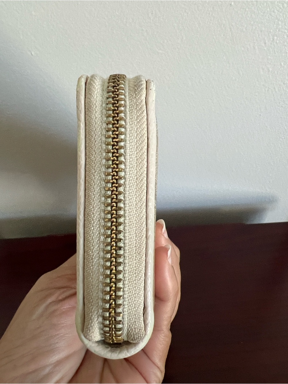 Coach Signature Zip Wallet - Picture 3 of 16